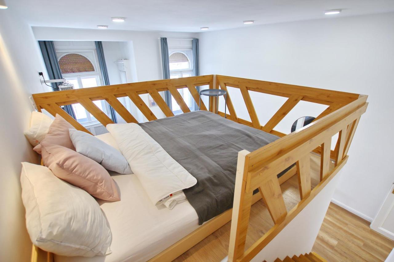 Pau Stylish In The Heart Of Apartamento Budapest