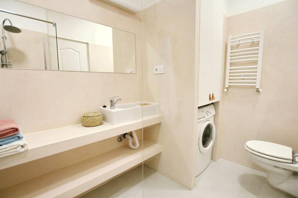 Pau Stylish In The Heart Of Apartamento